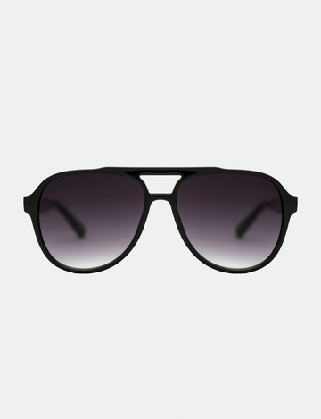 Stevie, Black/Smoke Fade